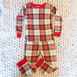 Carter’s Holiday Christmas Plaid Red Green White Pajamas Size 5 Years